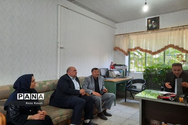 بازدید رئیس سازمان دانش‌آموزی آذربایجان غربی از روند اجرای طرح هفت‌سنگ در شاهین دژ