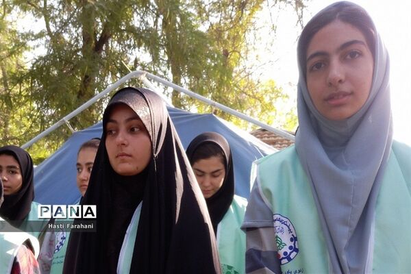 بازدید ارزیابان از چادرهای شهرستان قرچک در اردوی یاورمربیان پیشتاز شهرستان‌های استان تهران