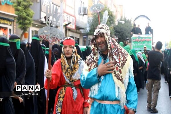 حرکت کاروان زینبیون در شهرستان بهارستان