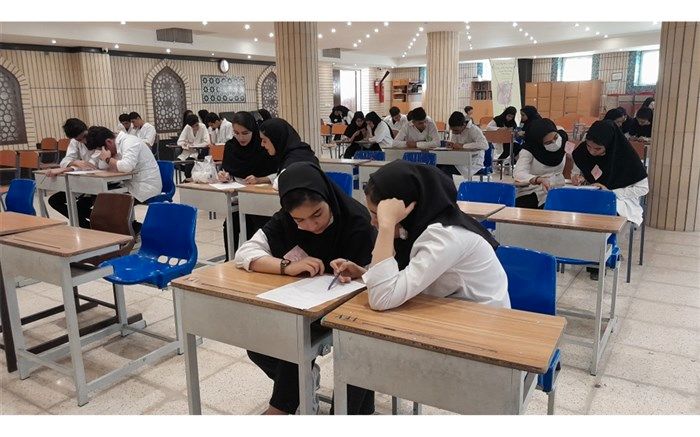 دانش‌آموزان با شرکت در جشنواره‌های علمی پژوهشی با کارهای گروهی آشنا می‌شوند