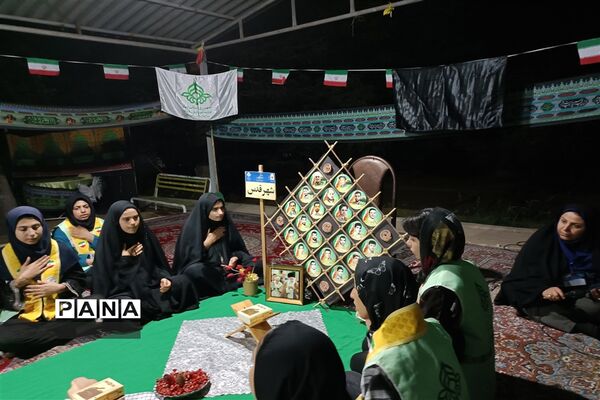 محفل انس با قرآن در شب دوم سفر تربیتی یاو‌رمربیان پیشتاز شهرستان قدس
