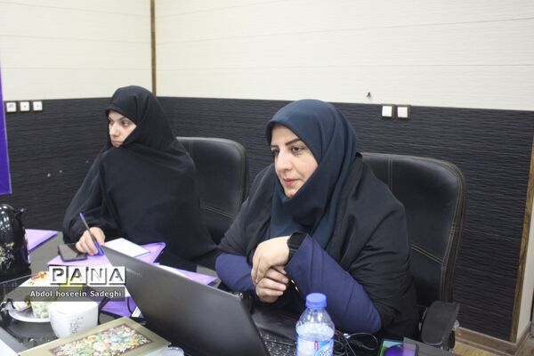 کارگاه ‌برنامه ملی توانمند‌سازی معلمان دوره ابتدایی  استان بوشهر