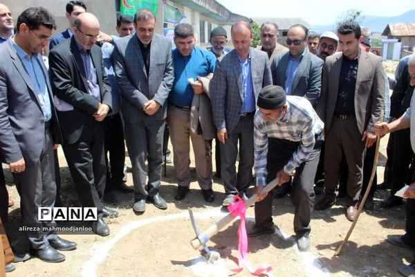 کلنگ زنی مدرسه ابتدایی در روستای وزوار گلوگاه