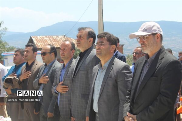 کلنگ زنی مدرسه ابتدایی در روستای وزوار گلوگاه