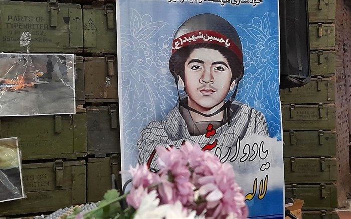 حضور دانش‌آموزان بسیجی ملارد در یادواره لاله‌های روشن / فیلم