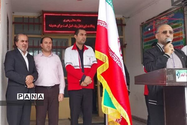 مانور عملیاتی‌ پدافند غیرعامل در دبیرستان شاهد پسرانه متوسطه دوم محمود‌آباد
