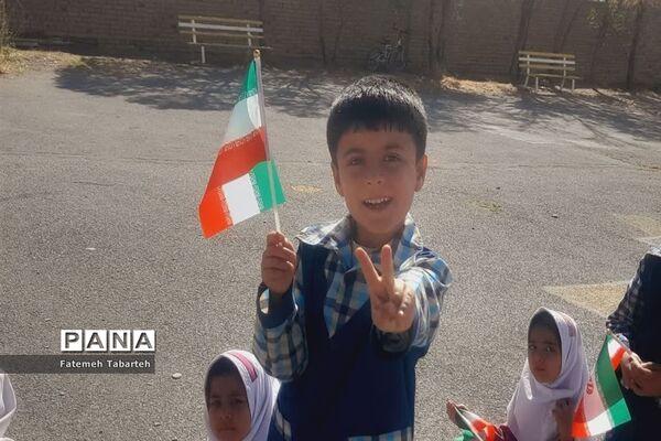 گرامیداشت هفته بسیج دانش‌آموزی در شهرستان فراهان