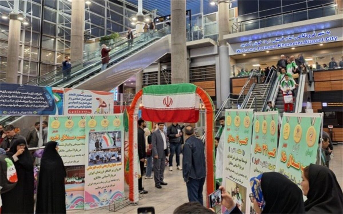 بازگشت نخستین گروه کاروان «فرزندان ایران »