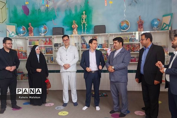 آیین افتتاحیه اتاق بازی و یادگیری در دبستان سعدی در صباشهر شهریار