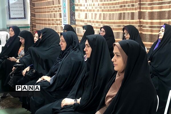 هم‌اندیشی مدیران ناحیه دو ری با موضوع یوم الله ۱۳ آبان