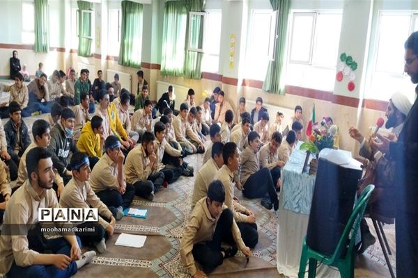 برگزاری رزمایش پدافند غیرعامل و مدیریت بحران در مدارس شهرستان فیروزکوه