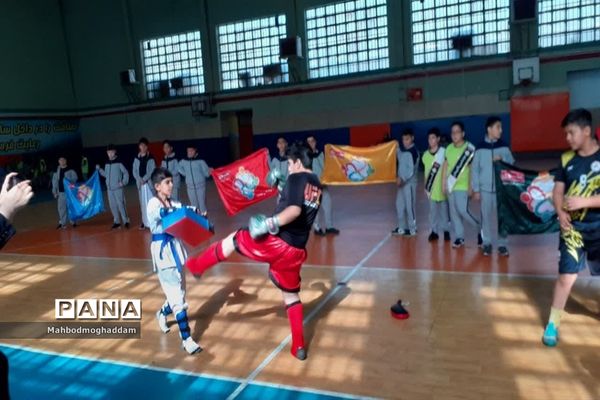 افتتاحیه مسابقات ورزشی درون مدرسه ای دبستان پسرانه علوی منطقه ۱۳