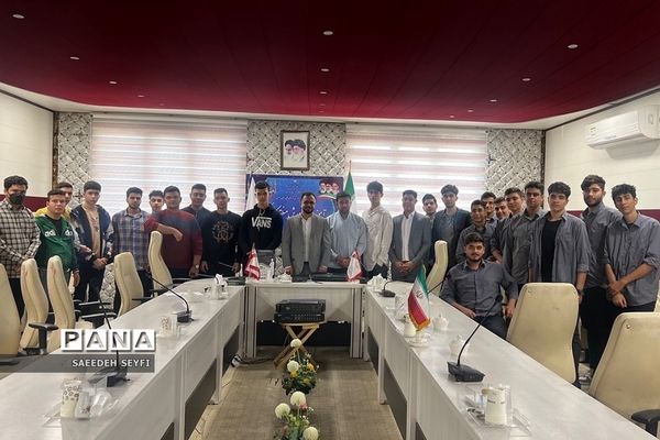 کارگاه آموزشی حقوق ویژه دانش‌آموزان مقطع متوسطه کهریزک