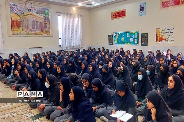 هفتمین یادواره سردار شهید مدافع حرم شهید سمائی در مدارس شهرستان مه ولات