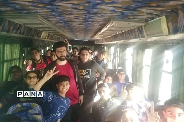 اردوی دانش‌آموزی در فرهنگ‌ سرای ولا ناحیه دو ری