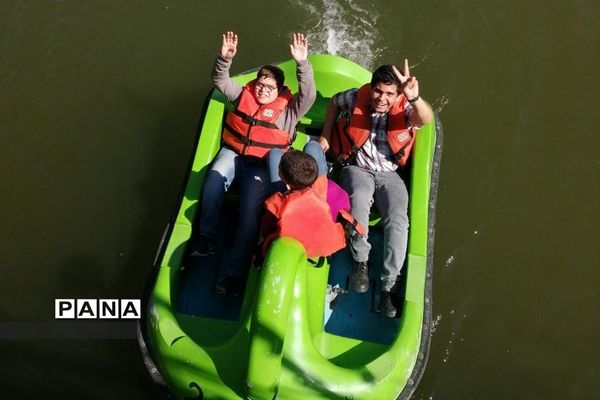 اردوی دانش‌آموزی در فرهنگ‌ سرای ولا ناحیه دو ری