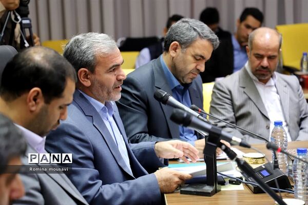 نشست صمیمی وزیر آموزش و پرورش در استان آذربایجان شرقی