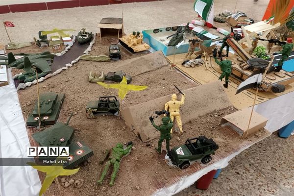 نمایشگاه پدافند غیر عامل در دبیرستان شاهد امام جواد ( ع)‌‌‌ بهبهان