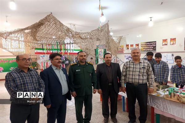 نمایشگاه پدافند غیر عامل در دبیرستان شاهد امام جواد ( ع)‌‌‌ بهبهان