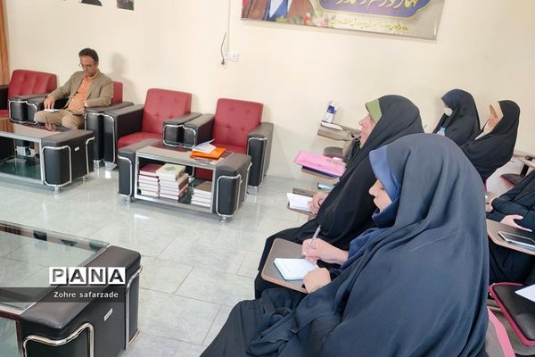 جلسه کارگاهی  جهاد تبیین ویژه معاونان و مربیان پرورشی آموزش و پرورش رودهن