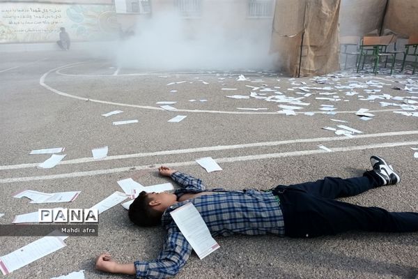 برگزاری مانور پدافند غیرعامل در دبیرستان شاهد امام جواد (ع) بهبهان