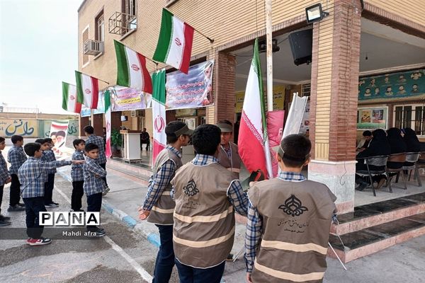 برگزاری مانور پدافند غیرعامل در دبیرستان شاهد امام جواد (ع) بهبهان