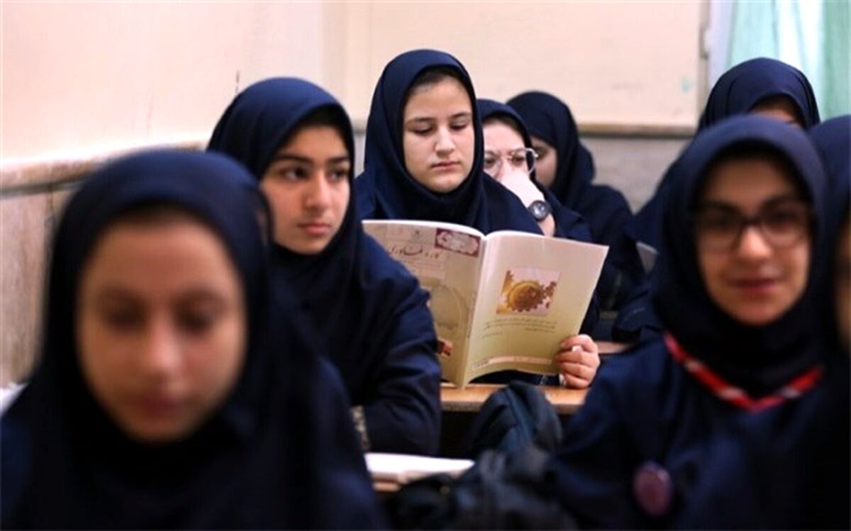 باید در چهارچوب اهداف سند تحول بنیادین آموزش و پرورش حرکت کرد