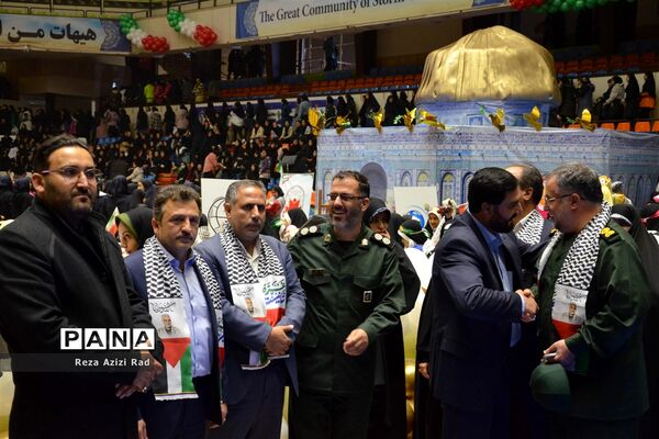همایش ۱۰ هزار نفری نسل طوفان