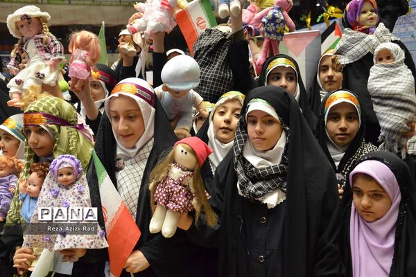 همایش ۱۰ هزار نفری نسل طوفان