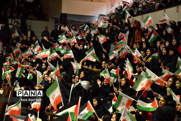 همایش ۱۰ هزار نفری نسل طوفان