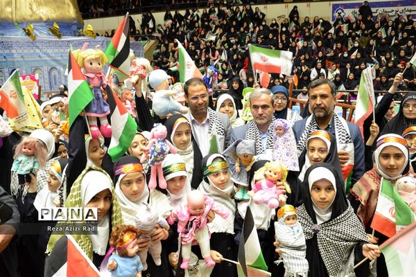 همایش ۱۰ هزار نفری نسل طوفان