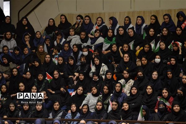 همایش ۱۰ هزار نفری نسل طوفان