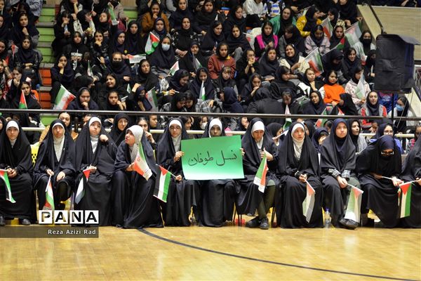 همایش ۱۰ هزار نفری نسل طوفان