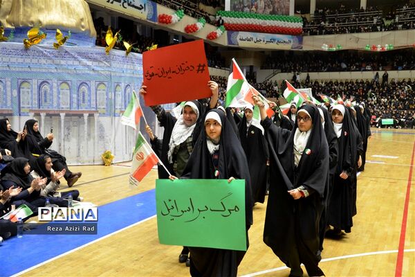 همایش ۱۰ هزار نفری نسل طوفان