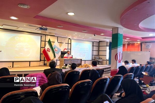 کارگاه آموزشی و توجیهی مدیران مدارس متوسطه یک شهرستان بجنورد