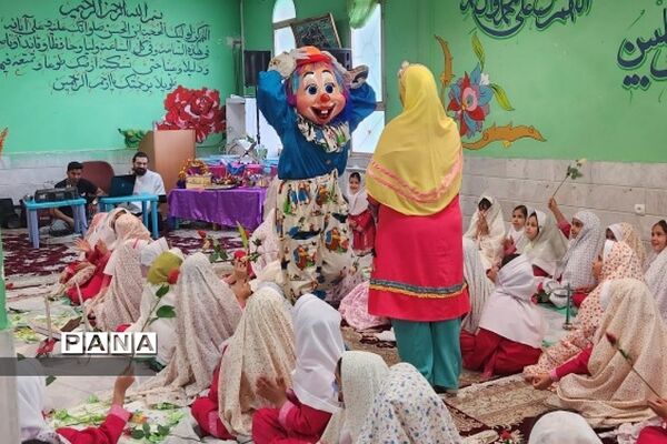 جشن قرآن در دبستان راهیان نور ناحیه 2 ری