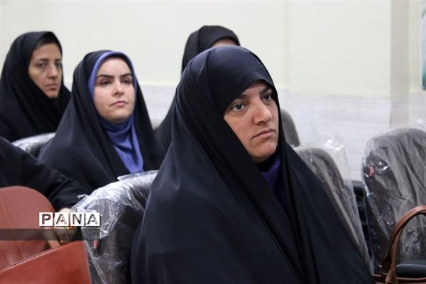 جلسه تخصصی مدیران متوسطه اول