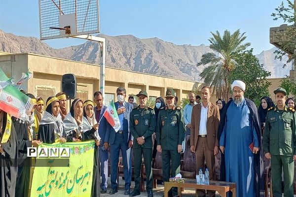 برگزاری صبحگاه مشترک دانش‌آموزان بسیجی در حاجی آباد