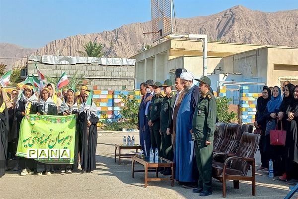 برگزاری صبحگاه مشترک دانش‌آموزان بسیجی در حاجی آباد