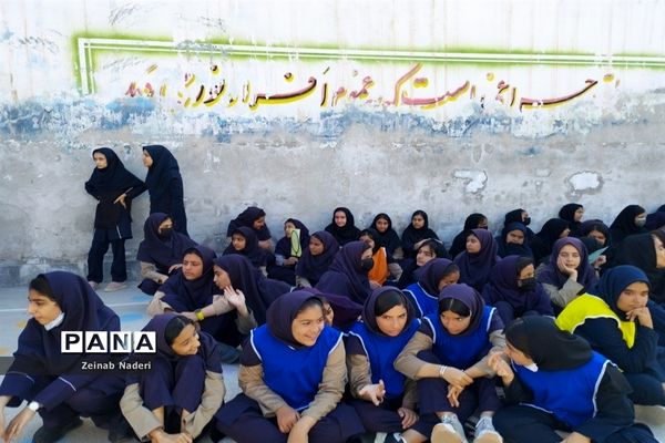 برگزاری المپیاد ورزشی در دبیرستان دخترانه رفعت