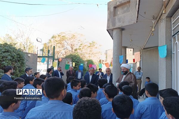 بازدید نماینده ترشیز کهن از آموزشگاه نمونه دولتی مرتضوی خلیل آباد