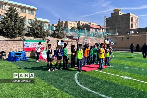 برگزاری المپیاد ورزشی درون‌مدرسه ای در مدرسه شهریار شهرستان‌پردیس