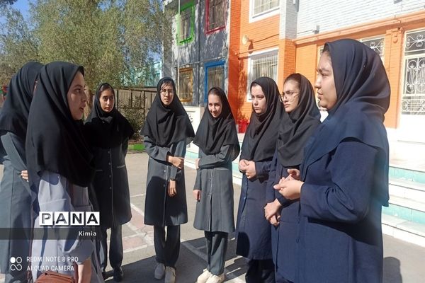 برگزاری جلسه مشاوره با حضور رتبه برتر کنکور