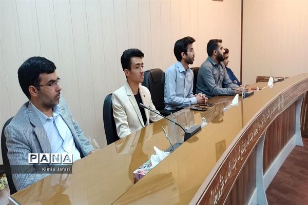 تجلیل از عوامل باکس خبری جوانه در روز نوجوان