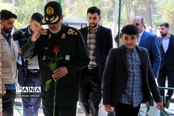 بزرگداشت روز سازمان بسیج دانش‌آموزی و افتتاحیه اردوهای راهیان‌نور