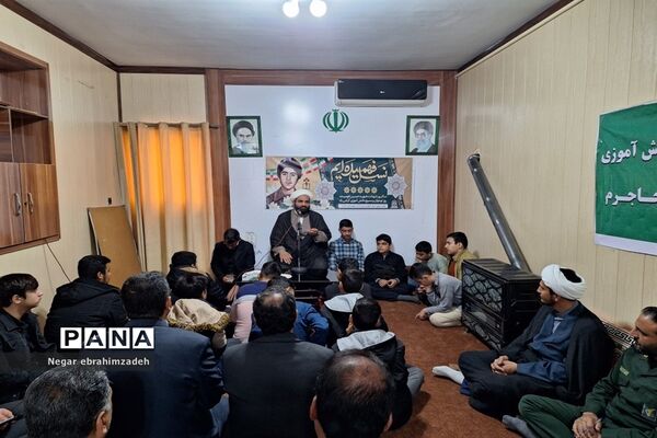 دیداردانش‌آموزان با امام جمعه شهرستان جاجرم
