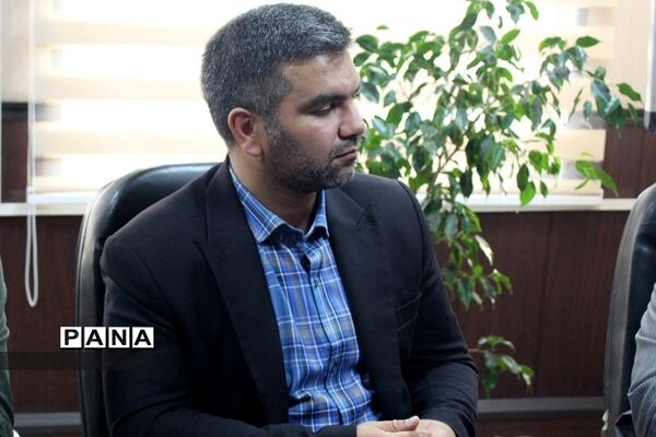 آیین تکریم و معارفه مدیر سازمان دانش‌آموزی شهرستان‌های استان تهران