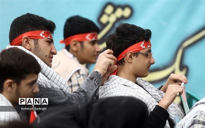 راه‌اندازی پایگاه بسیج دانش‌آموزی شهید آرمان علی‌وردی از سوی رئیس سازمان مدارس غیردولتی