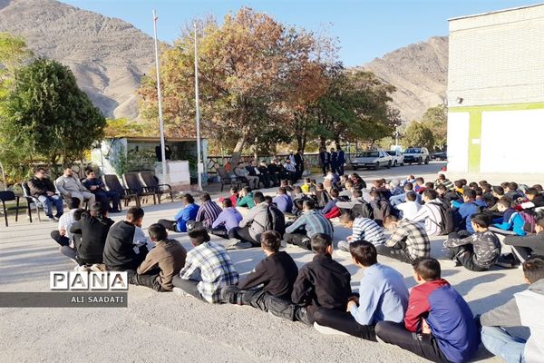 نواختن زنگ پدافند غیر‌عامل در شهرستان کلات