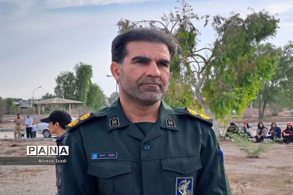 همایش بزرگ پیاده‌روی دانش‌آموزی در پایگاه دریایی بوشهر